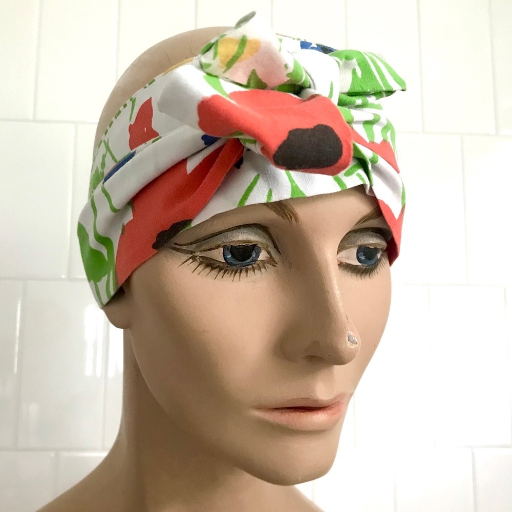 Vintage 1970’s cotton floral wrap head scarf